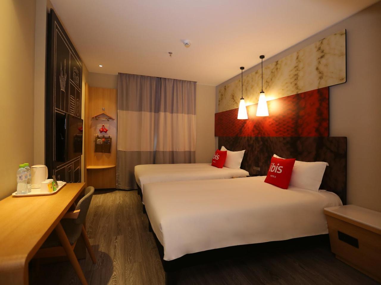 Ibis Haikou Injoy Plaza Hotel מראה חיצוני תמונה