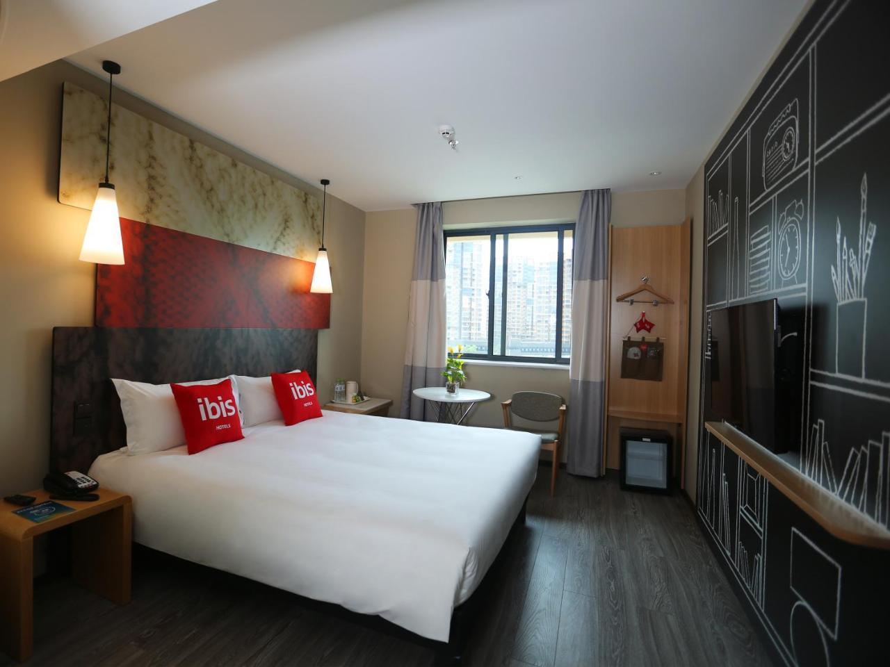 Ibis Haikou Injoy Plaza Hotel מראה חיצוני תמונה