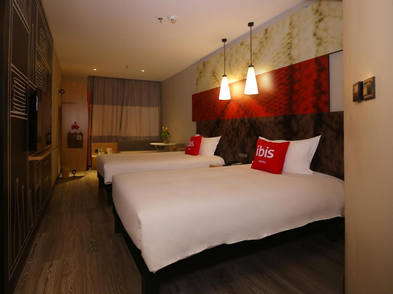 Ibis Haikou Injoy Plaza Hotel מראה חיצוני תמונה